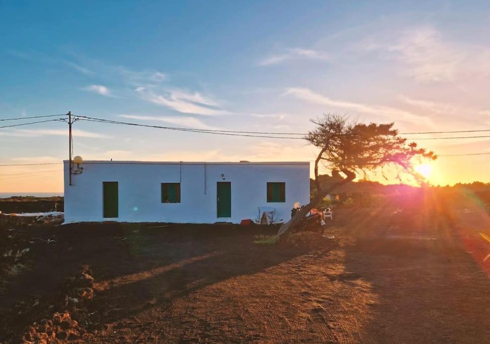 Estudio Con Bano Privado Orzola Exterior photo
